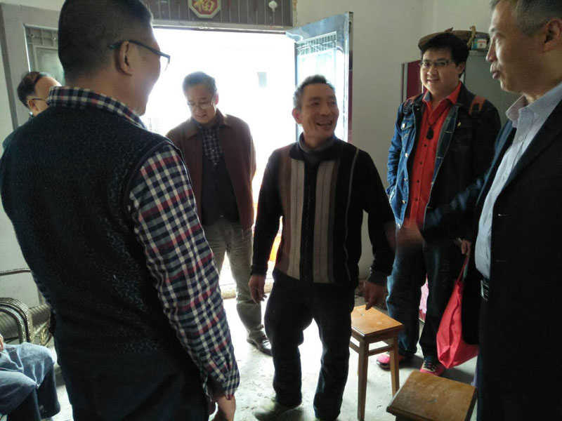 马克思主义学院 慰问.jpg