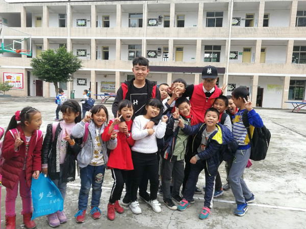 D2CC3AE33AFB5701F21AB44D29A5A86B.jpg
