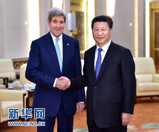 5月17日，国家主席习近平在北京人民大会堂会见美国国务卿克里。新华社记者 李涛 摄