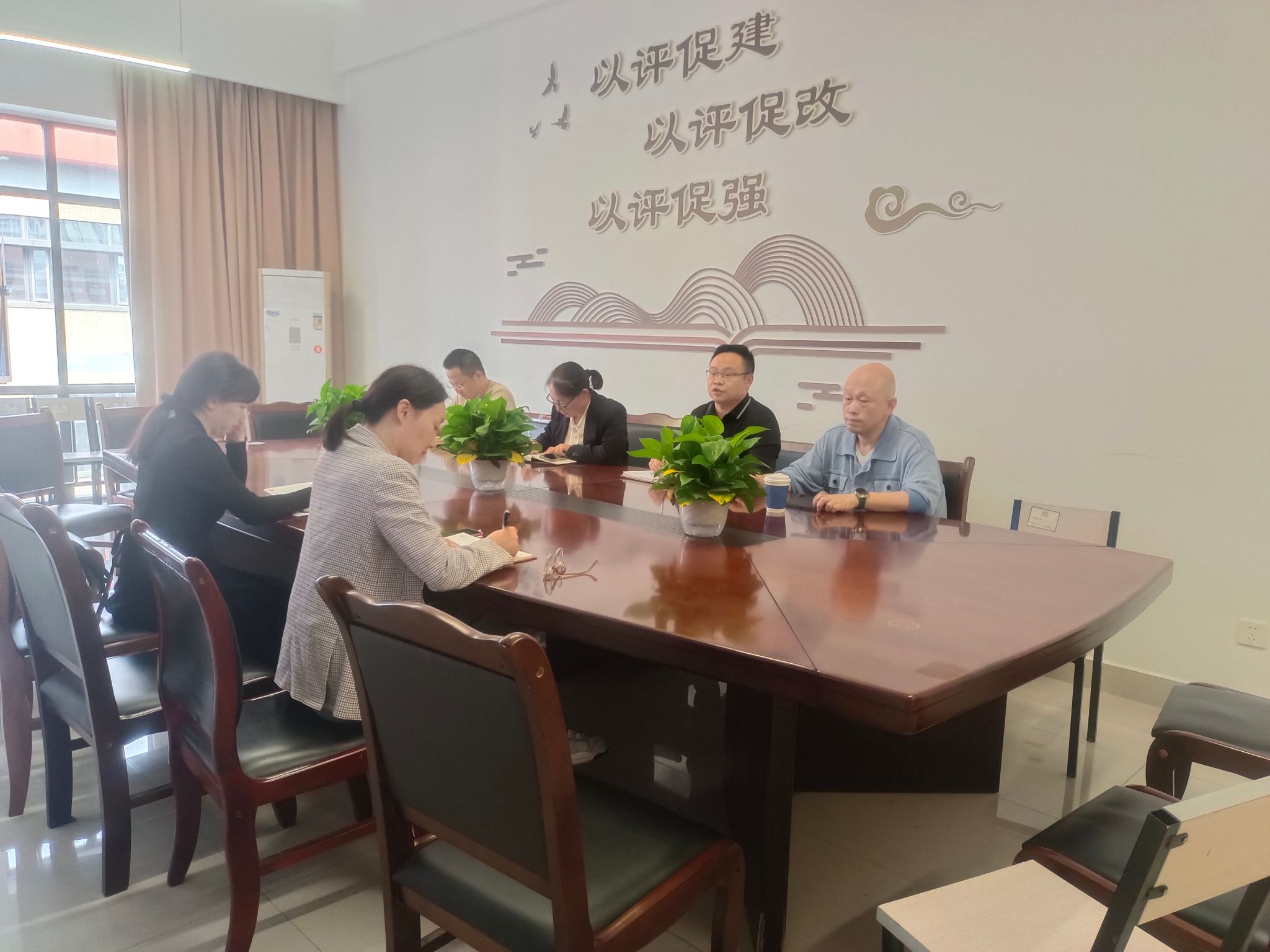 【图文】音乐学院党委召开意识形态工作专题...